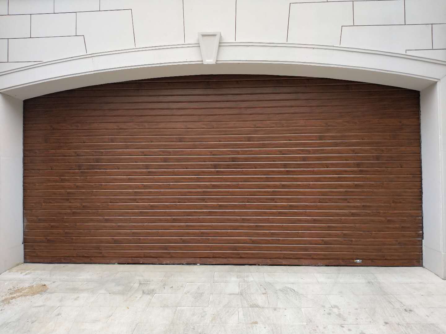 快速卷簾門設(shè)計(jì)要考慮哪些？